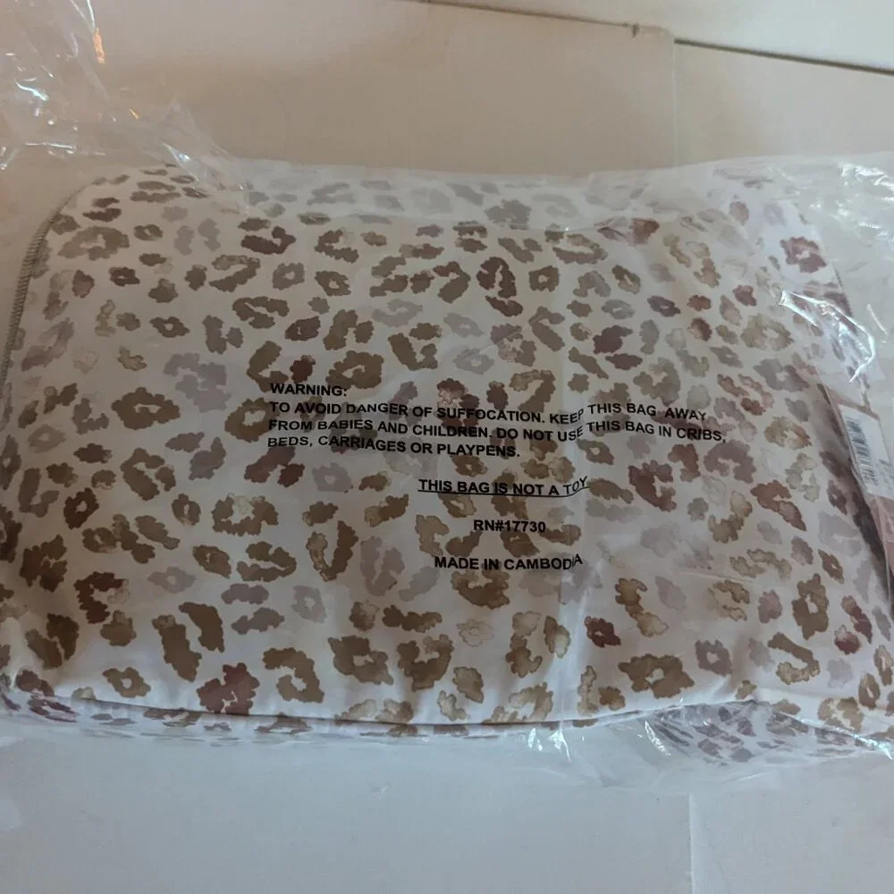NWT 2pc Sonia Kashuk Makeup Bag Set Animal Print Designer Christmas Holiday Gift
